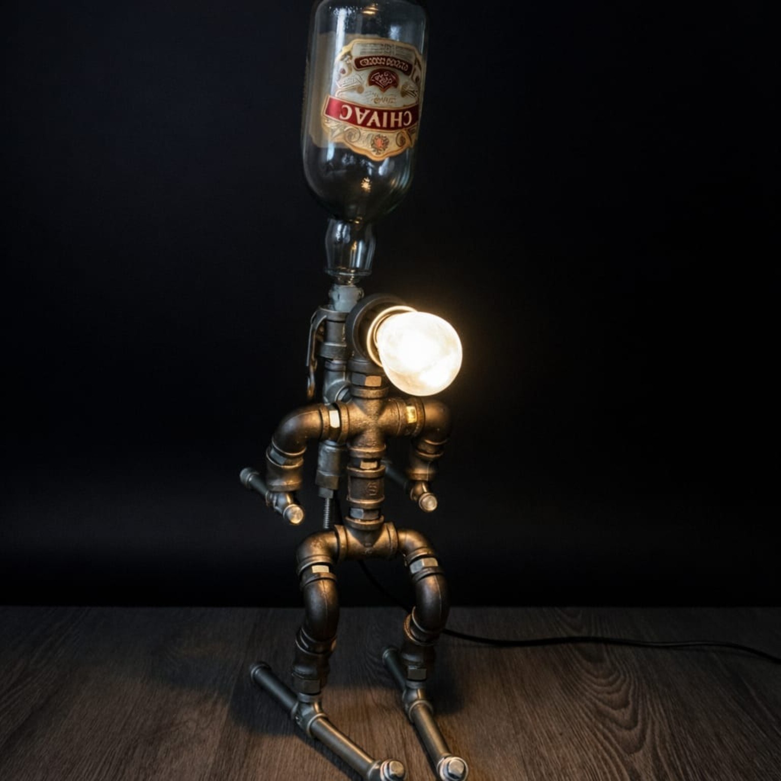 Bottle-Head Pipe Figure