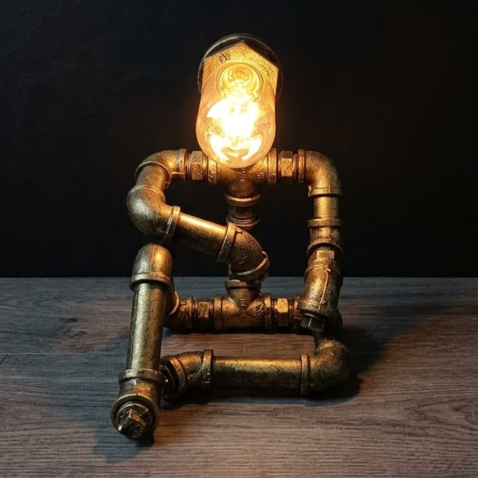 Reclined Pipe Figure Lamp
